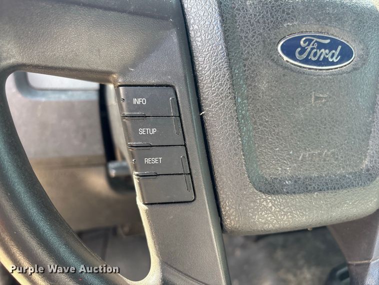 image for item EU0837 2013 Ford F150 Ext. Cab pickup truck