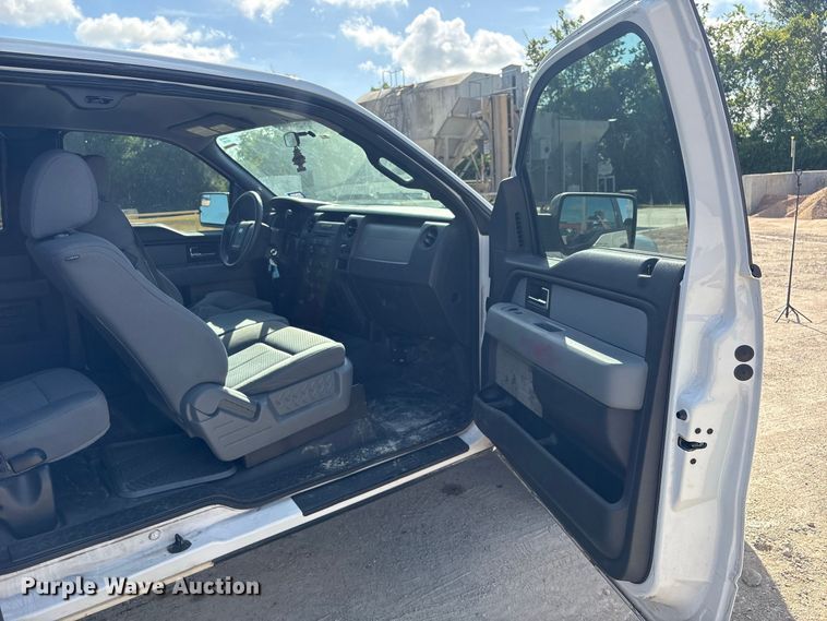 image for item EU0837 2013 Ford F150 Ext. Cab pickup truck