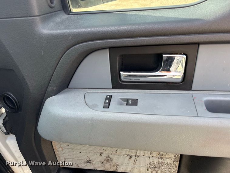 image for item EU0837 2013 Ford F150 Ext. Cab pickup truck
