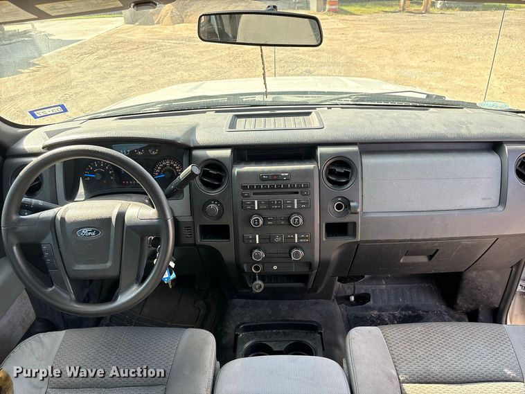 image for item EU0837 2013 Ford F150 Ext. Cab pickup truck