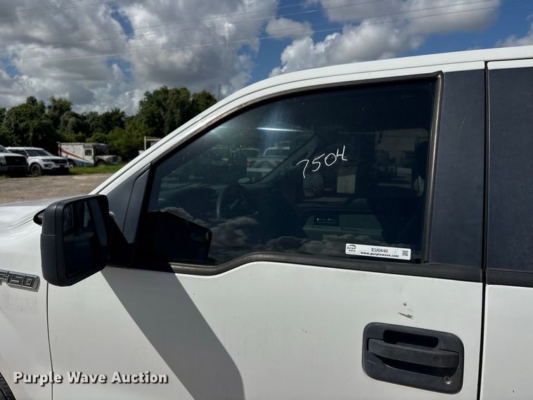 image for item EU0840 2013 Ford F150 Ext. Cab pickup truck