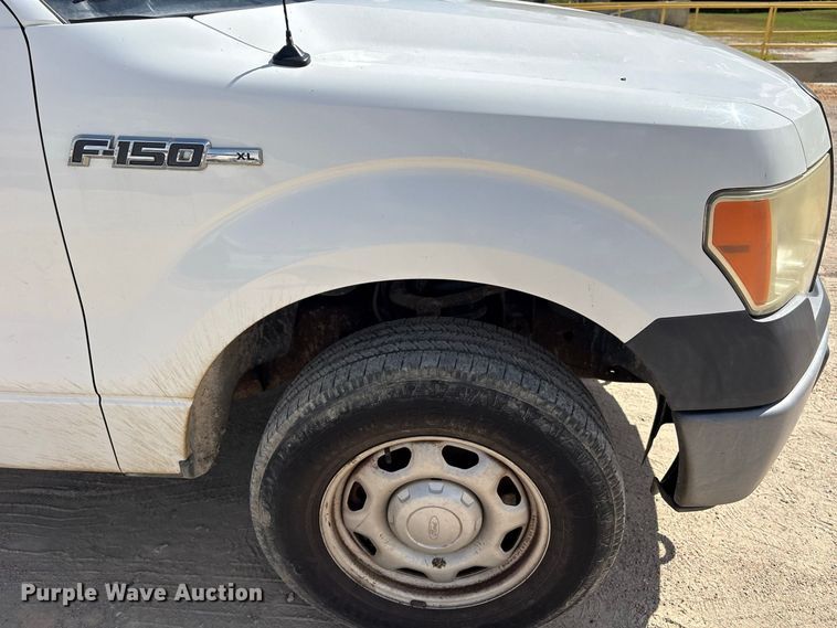 image for item EU0840 2013 Ford F150 Ext. Cab pickup truck