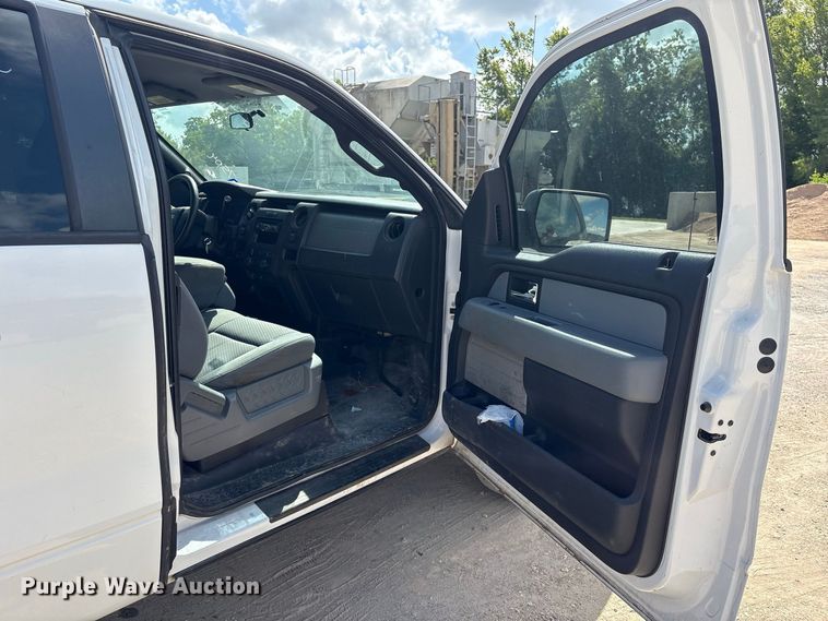 image for item EU0840 2013 Ford F150 Ext. Cab pickup truck