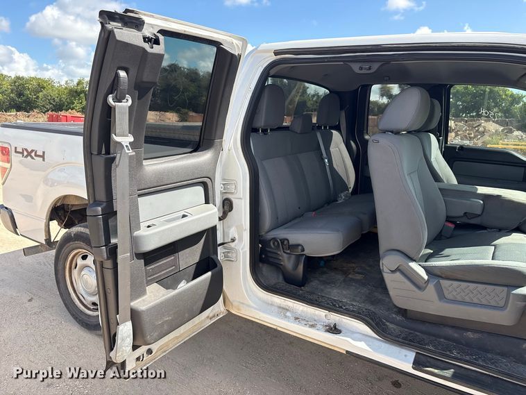 image for item EU0840 2013 Ford F150 Ext. Cab pickup truck