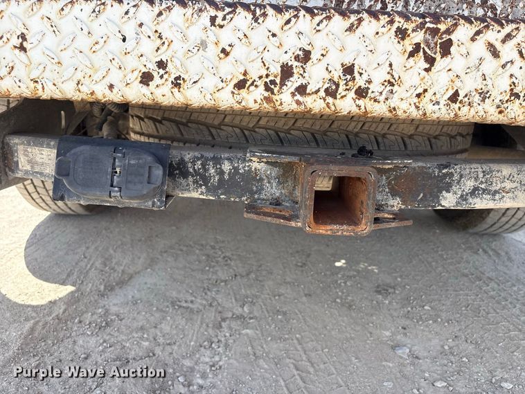 image for item EU0841 2014 Ford F250 Super Duty Crew Cab utility bed pickup truck