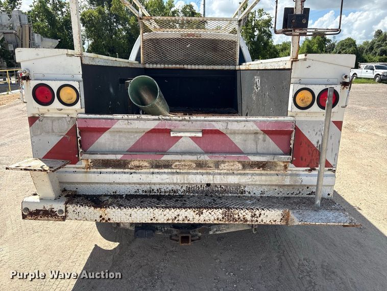 image for item EU0841 2014 Ford F250 Super Duty Crew Cab utility bed pickup truck