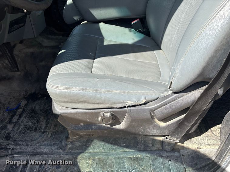 image for item EU0841 2014 Ford F250 Super Duty Crew Cab utility bed pickup truck
