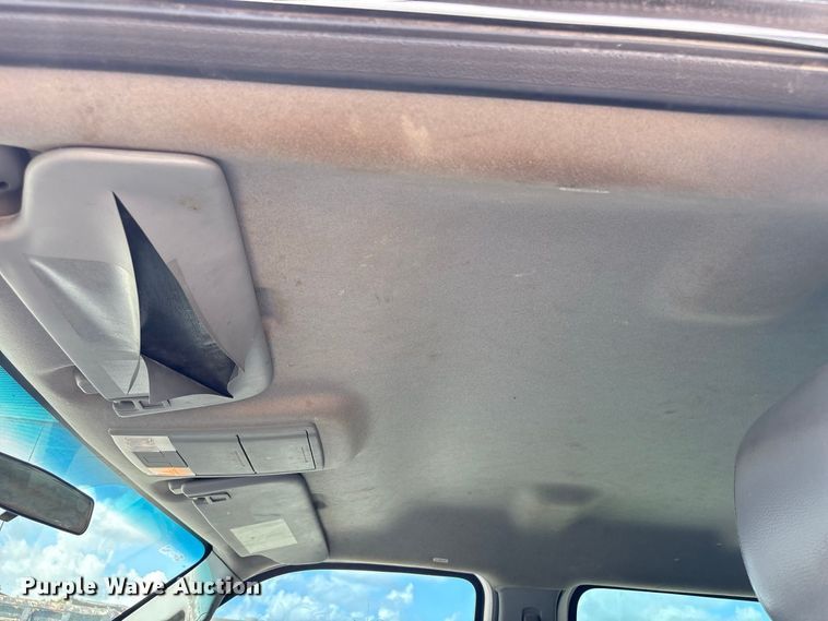 image for item EU0841 2014 Ford F250 Super Duty Crew Cab utility bed pickup truck