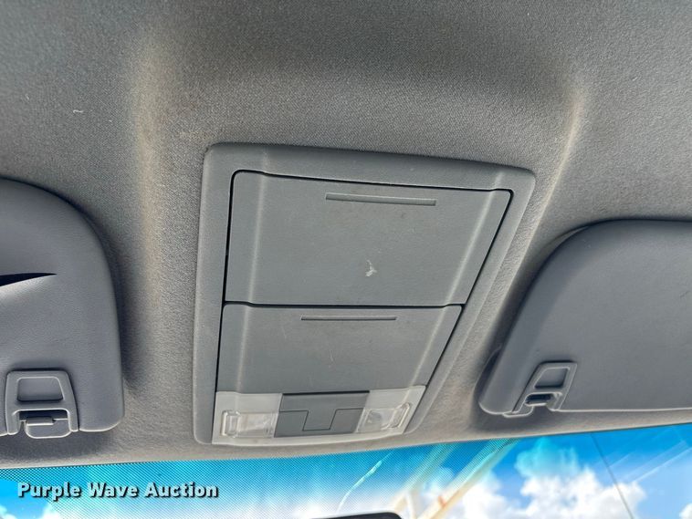 image for item EU0841 2014 Ford F250 Super Duty Crew Cab utility bed pickup truck