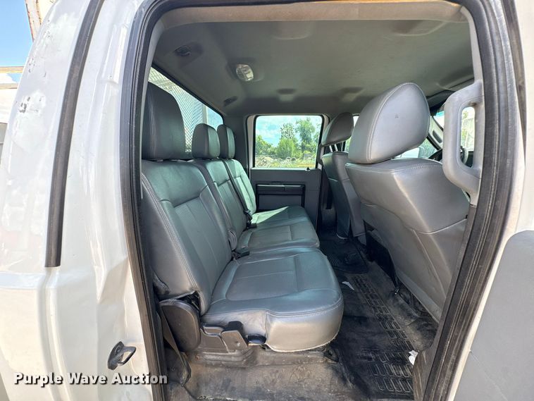 image for item EU0841 2014 Ford F250 Super Duty Crew Cab utility bed pickup truck