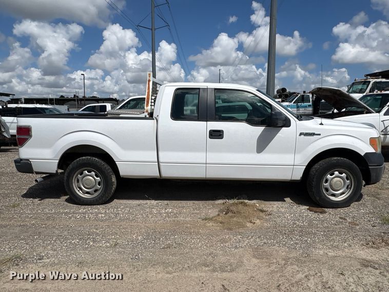 image for item EU0842 2014 Ford F150 Ext. Cab pickup truck