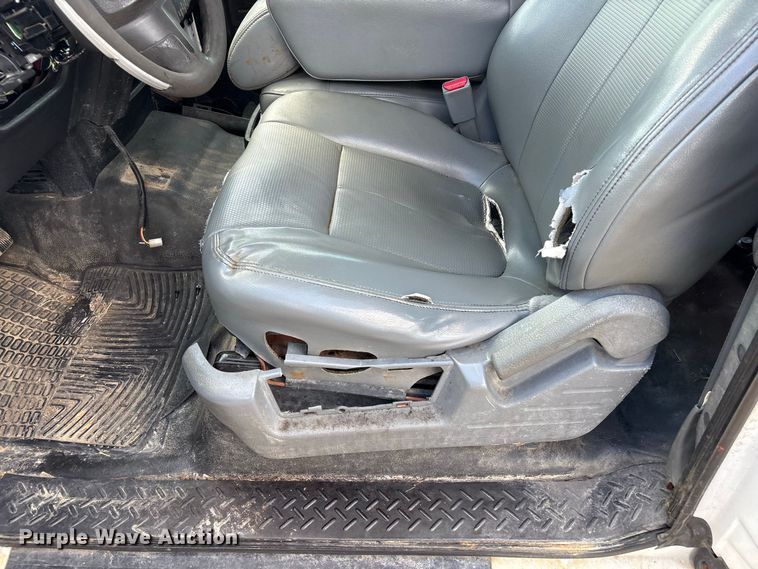image for item EU0842 2014 Ford F150 Ext. Cab pickup truck