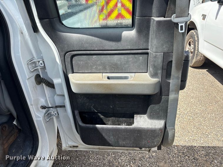 image for item EU0842 2014 Ford F150 Ext. Cab pickup truck