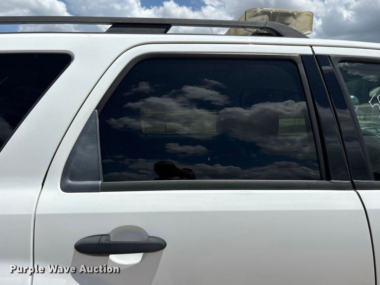 image for item EU0846 2010 Ford Escape SUV