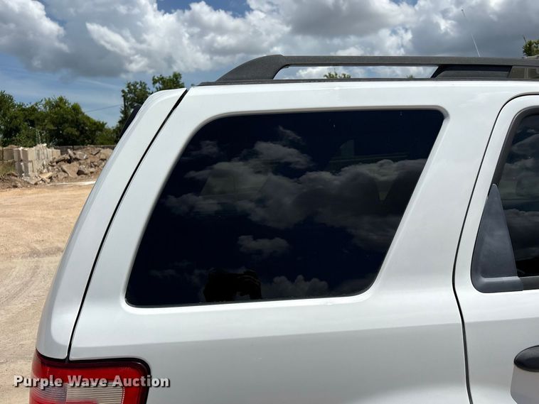 image for item EU0846 2010 Ford Escape SUV