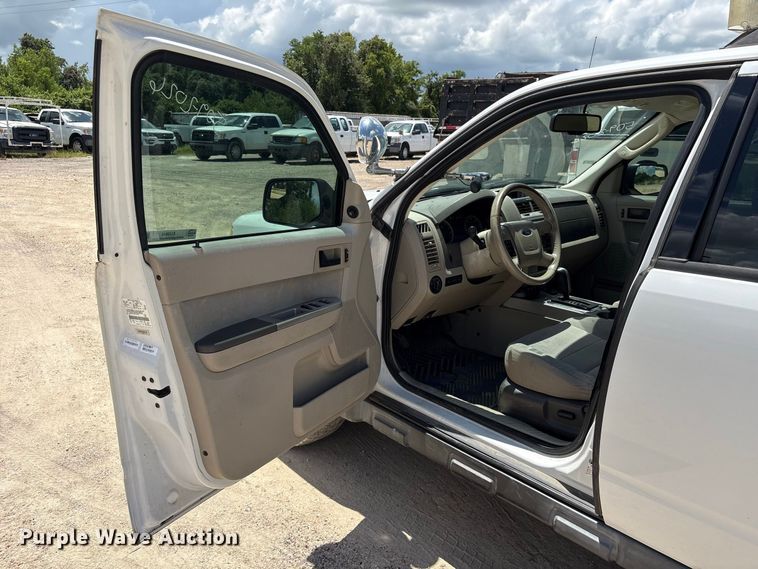 image for item EU0846 2010 Ford Escape SUV