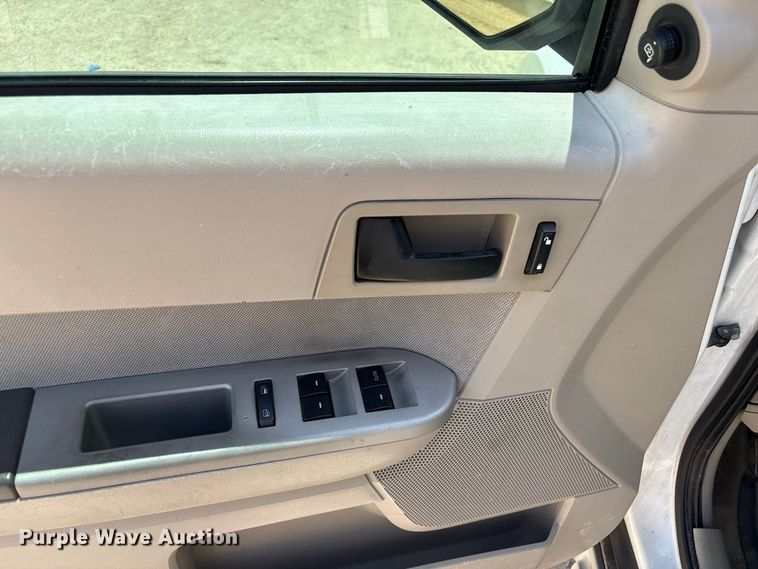 image for item EU0846 2010 Ford Escape SUV