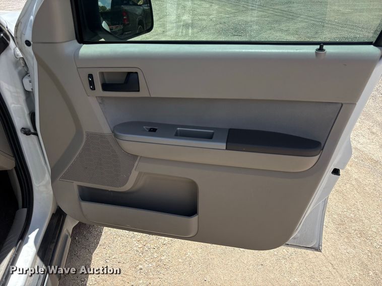 image for item EU0846 2010 Ford Escape SUV