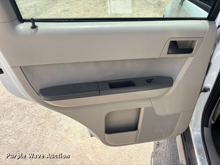 image for item EU0846 2010 Ford Escape SUV