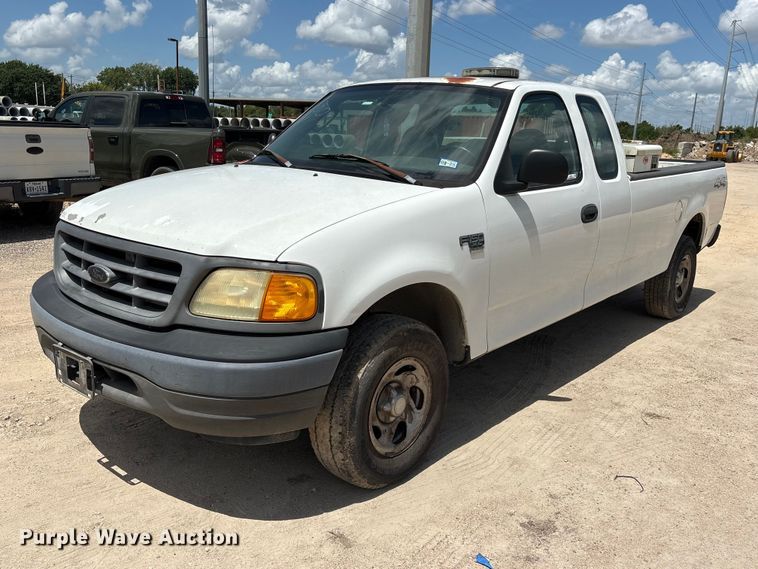 image for item EU0847 2004 Ford F-150 Heritage Ext. Cab pickup truck