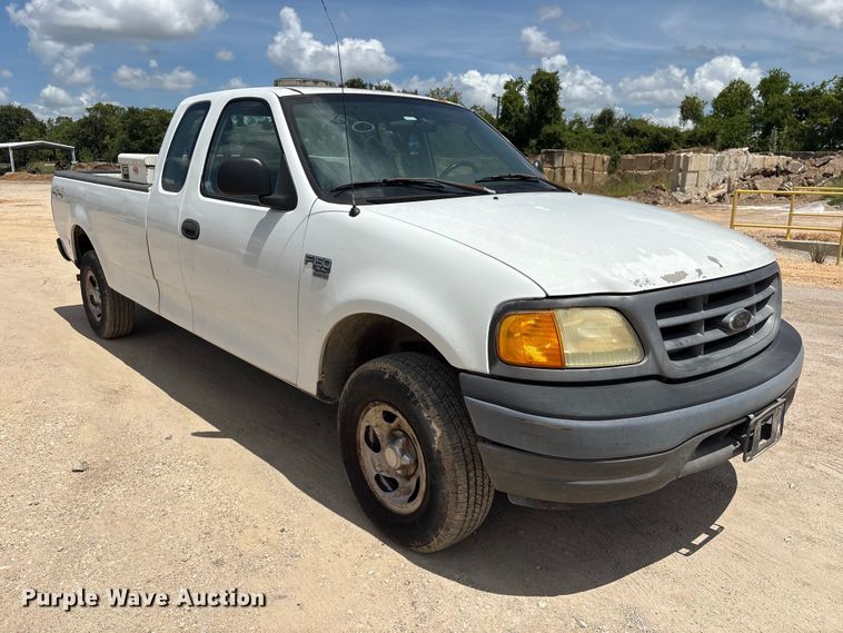 image for item EU0847 2004 Ford F-150 Heritage Ext. Cab pickup truck