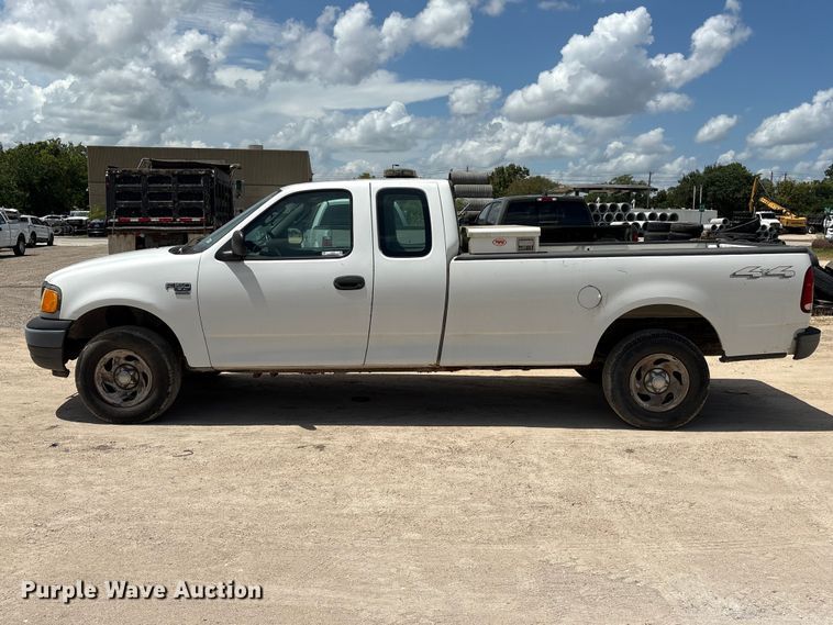 image for item EU0847 2004 Ford F-150 Heritage Ext. Cab pickup truck