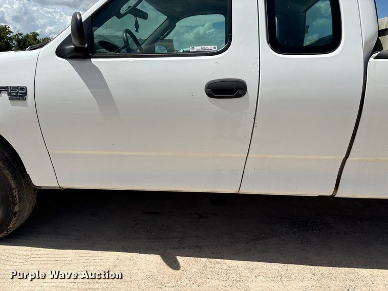 image for item EU0847 2004 Ford F-150 Heritage Ext. Cab pickup truck