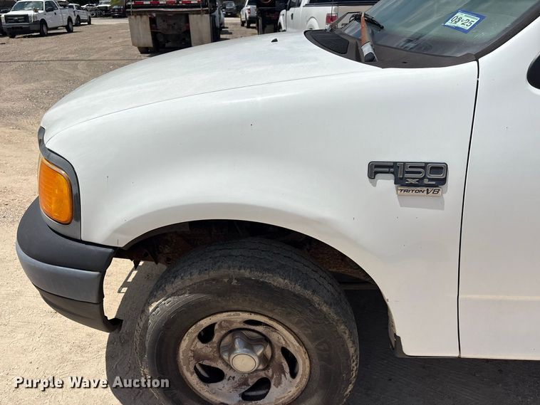 image for item EU0847 2004 Ford F-150 Heritage Ext. Cab pickup truck