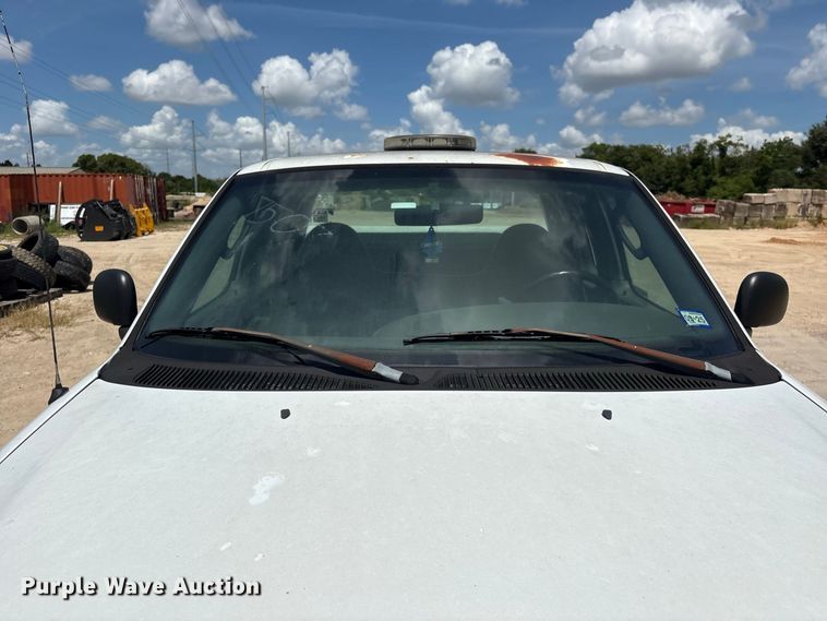 image for item EU0847 2004 Ford F-150 Heritage Ext. Cab pickup truck