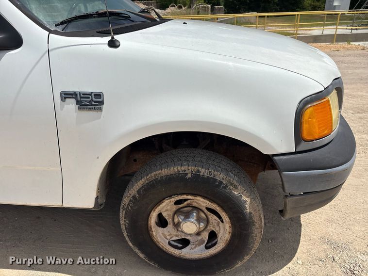 image for item EU0847 2004 Ford F-150 Heritage Ext. Cab pickup truck