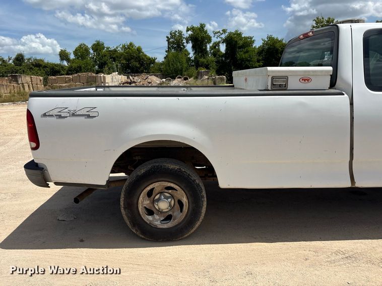 image for item EU0847 2004 Ford F-150 Heritage Ext. Cab pickup truck