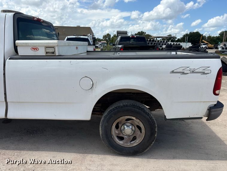 image for item EU0847 2004 Ford F-150 Heritage Ext. Cab pickup truck