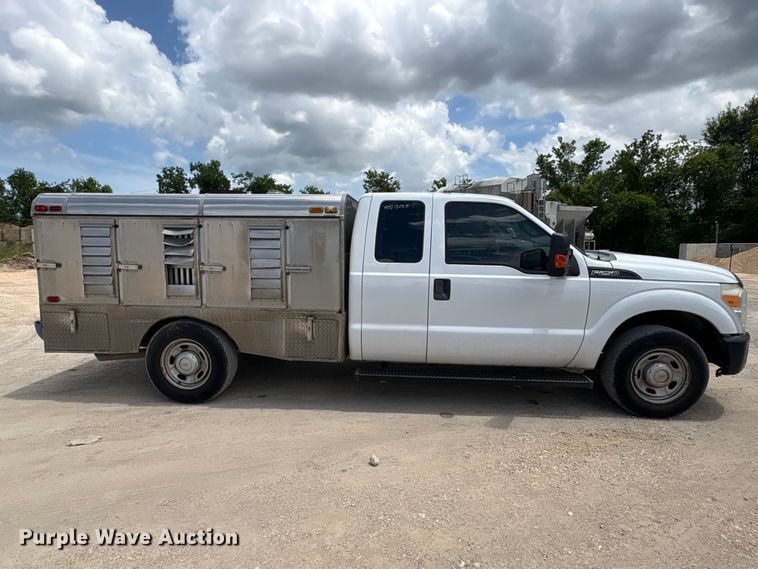 image for item EU0848 2013 Ford F250 Super Duty Ext. animal control pickup truck