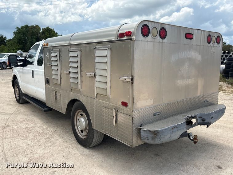 image for item EU0848 2013 Ford F250 Super Duty Ext. animal control pickup truck
