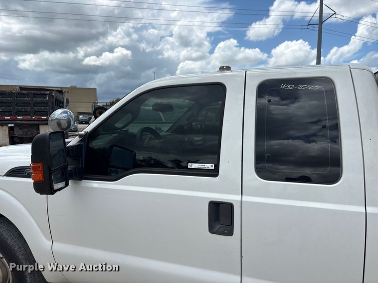 image for item EU0848 2013 Ford F250 Super Duty Ext. animal control pickup truck