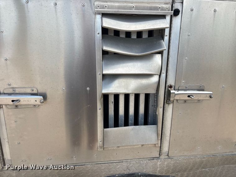 image for item EU0848 2013 Ford F250 Super Duty Ext. animal control pickup truck