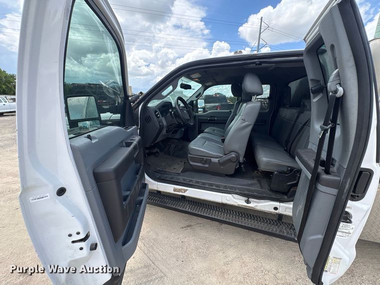 image for item EU0848 2013 Ford F250 Super Duty Ext. animal control pickup truck