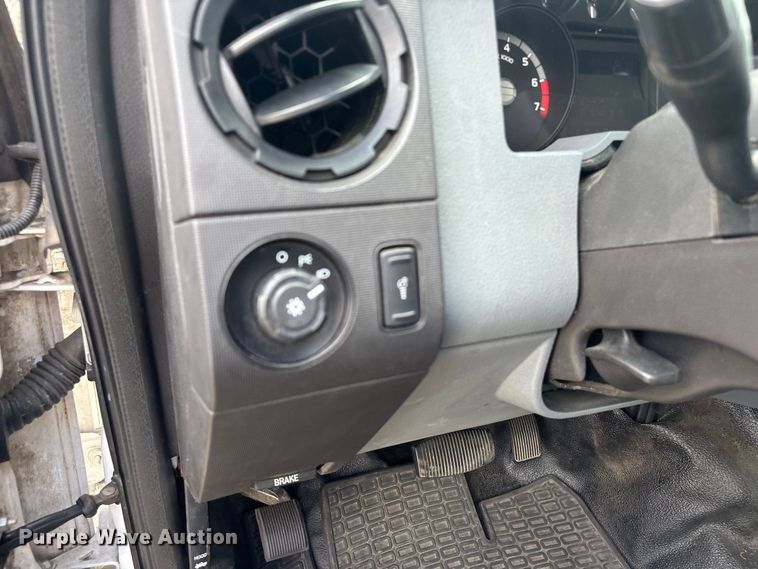 image for item EU0848 2013 Ford F250 Super Duty Ext. animal control pickup truck
