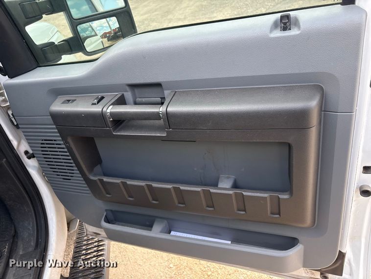 image for item EU0848 2013 Ford F250 Super Duty Ext. animal control pickup truck
