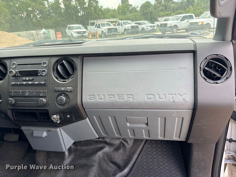image for item EU0848 2013 Ford F250 Super Duty Ext. animal control pickup truck