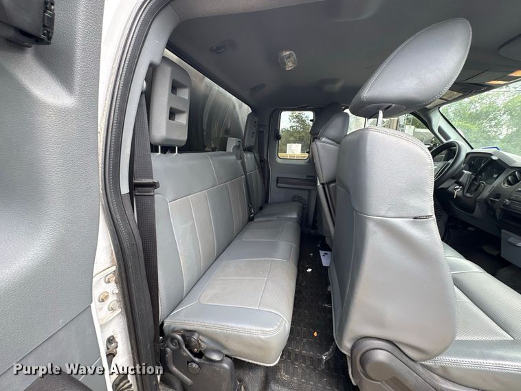 image for item EU0848 2013 Ford F250 Super Duty Ext. animal control pickup truck
