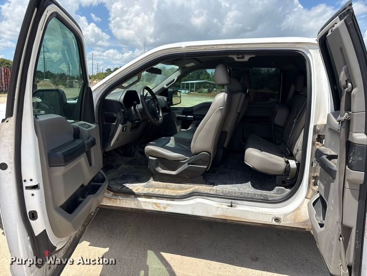 image for item EU0849 2018 Ford F150 Ext. Cab pickup truck
