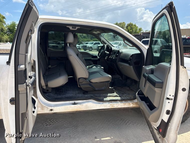 image for item EU0849 2018 Ford F150 Ext. Cab pickup truck