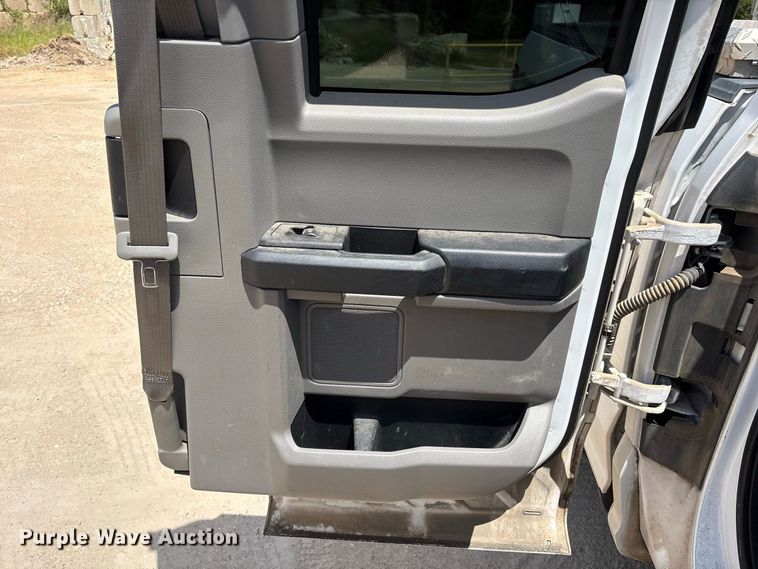 image for item EU0849 2018 Ford F150 Ext. Cab pickup truck