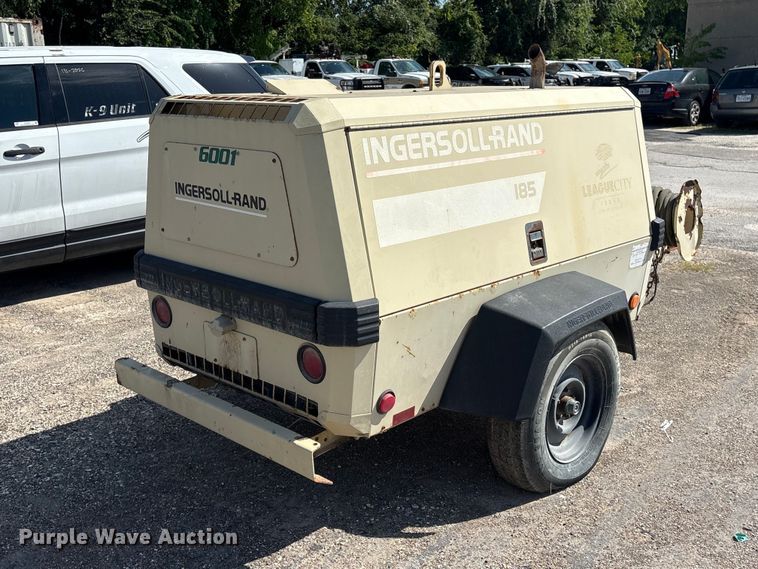 image for item EU0854 1998 Ingersoll Rand P185WJD air compressor