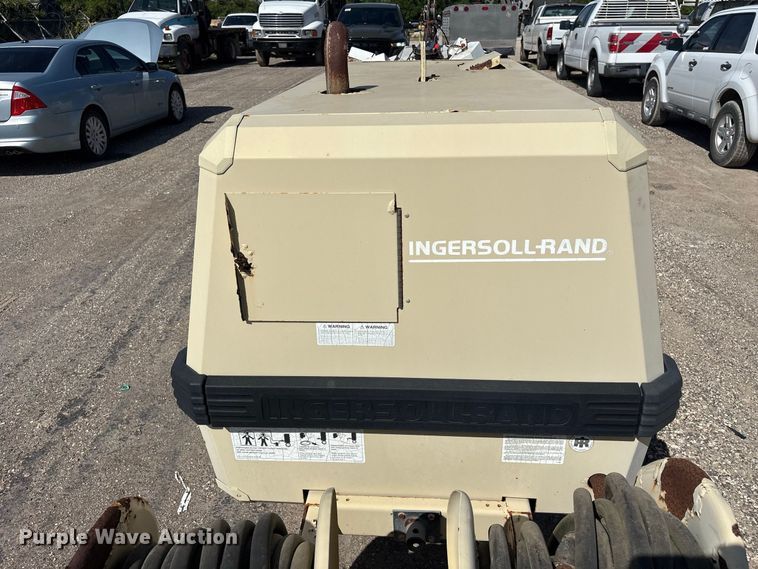 image for item EU0854 1998 Ingersoll Rand P185WJD air compressor