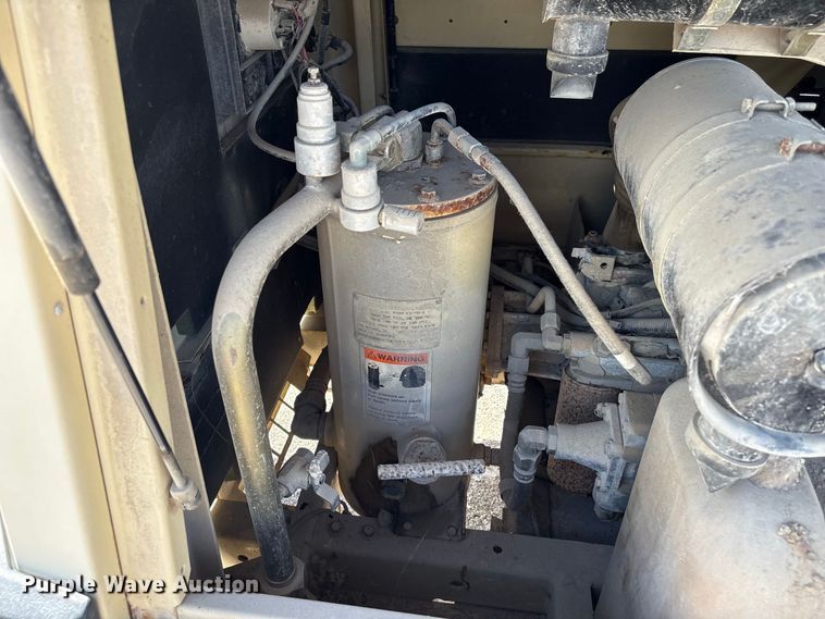 image for item EU0854 1998 Ingersoll Rand P185WJD air compressor