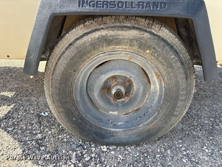 image for item EU0854 1998 Ingersoll Rand P185WJD air compressor