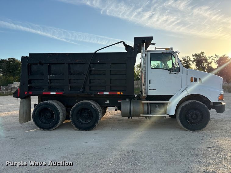 image for item EU0856 2003 Sterling L8500 dump truck