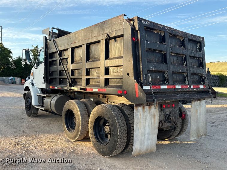 image for item EU0856 2003 Sterling L8500 dump truck